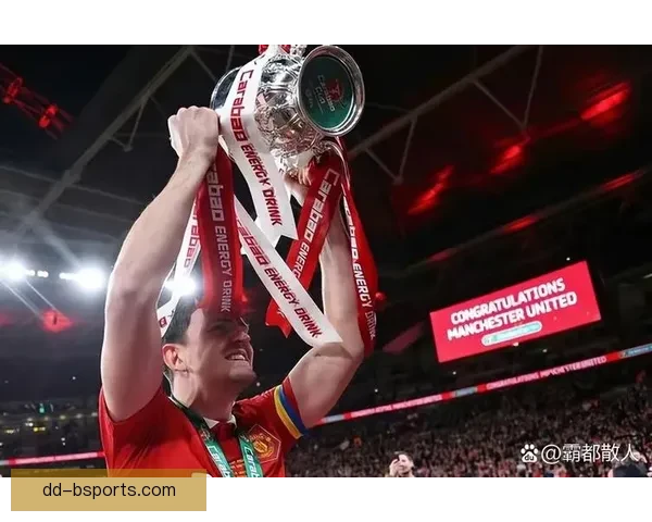 曼联在滕哈格率队双冠辉煌夺联赛杯与足总杯